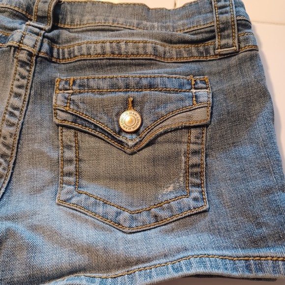 Victoria's Secret London Shorts, 30W x 2L, Low-Rise Flap Pockets 9" Waist to Hem - Picture 7 of 7